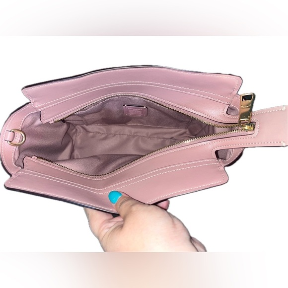 Coach New York Crossbody Sig Medley Bouquet Over Shoulder Handle Purse - Picture 4 of 9